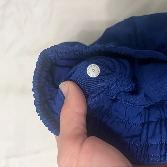 Lululemon speed up shorts - Picture 2 of 5